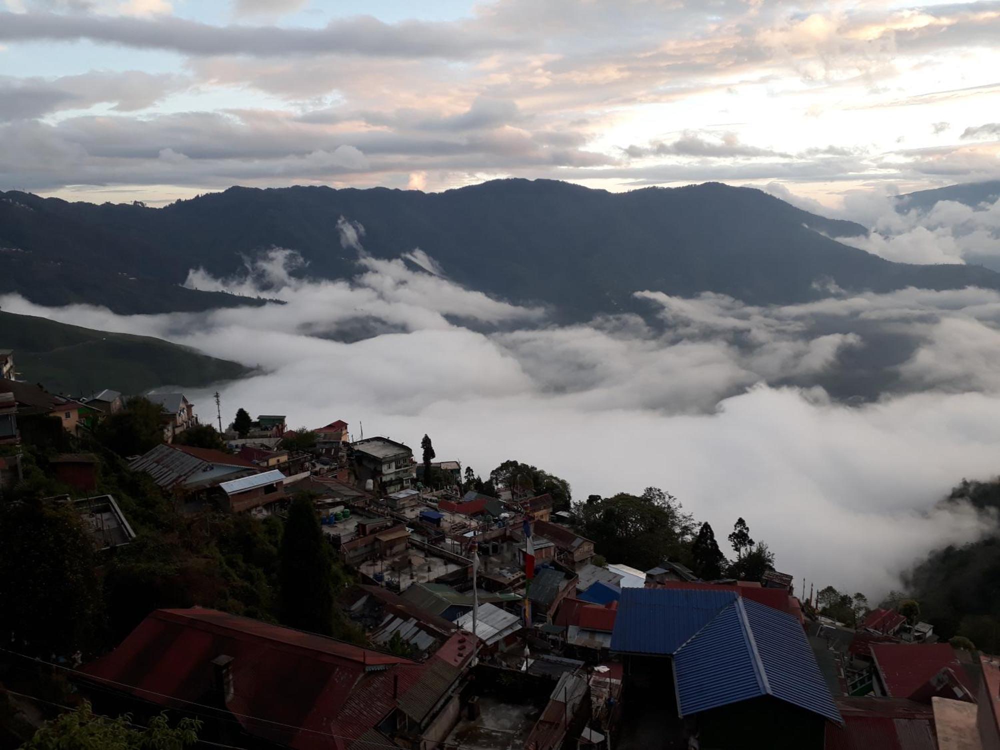 Little Singamari Home Stay Darjeeling  Eksteriør billede